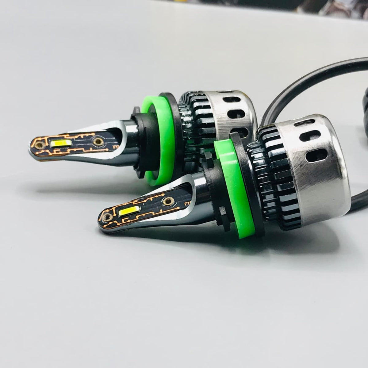 H11 Fog Light 30W Lemon Green Colour LED Fog Bumper Light 2 Pcs Set